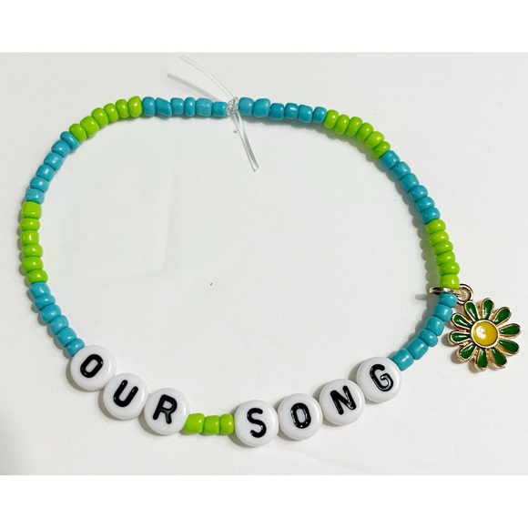 Taylor Swift Eras Tour Friendship Bracelet Debut Our Song - Picture 1 of 1